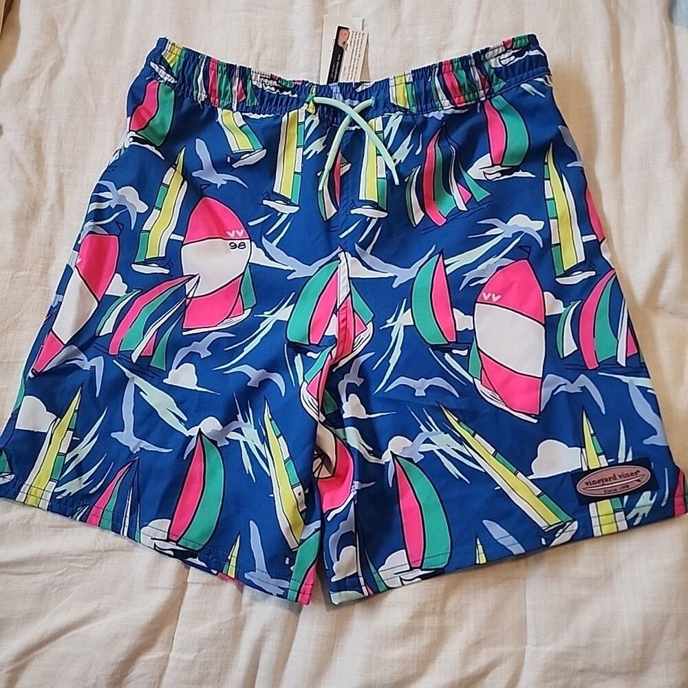 Vineyard Vines Regatta Chappy Trunks Boys Size Large Blue Sailboat Swim 5.5" NWT